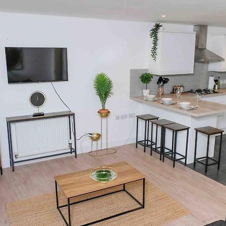 Garden Of Eden 1 Bedroom Flat In Fishponds Bristol Extérieur photo