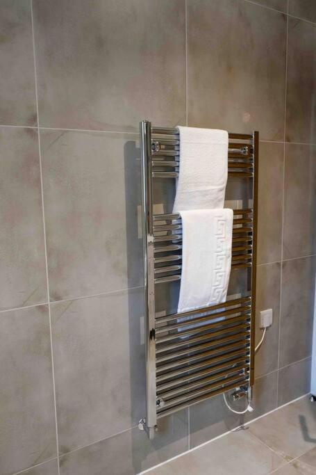 Garden Of Eden 1 Bedroom Flat In Fishponds Bristol Extérieur photo